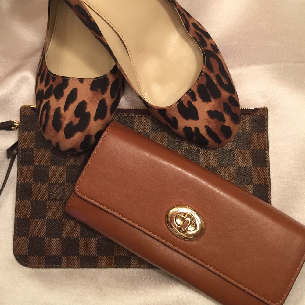 Coach turn key wallet